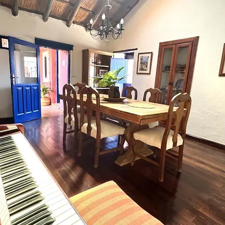 Canary House By Deihu Experiences * San Miguel de Abona