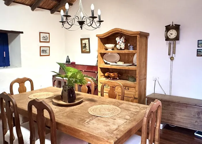 بيت للعطل Canary House By Deihu Experiences