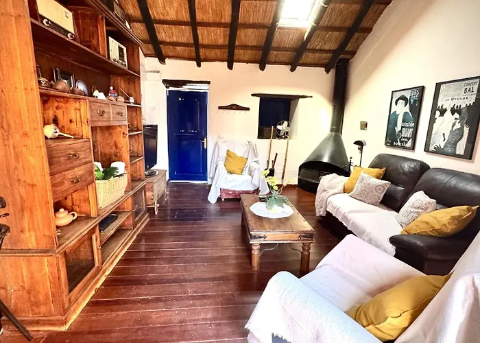 Canary House By Deihu Experiences بيت للعطل